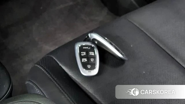 Hyundai Ionic 5 id 3181467 из Кореи 10