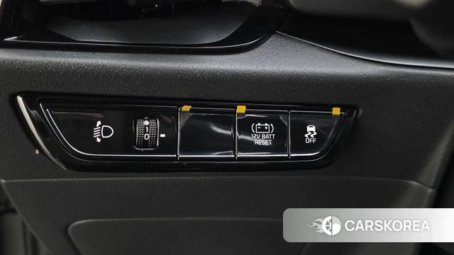 Kia Di Ol Nu Niro id 4753342 из Кореи 10