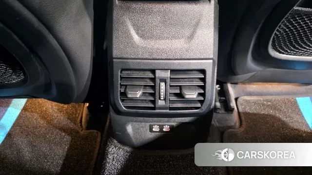 BMW 1 Series (F40) id 3513177 из Кореи 10