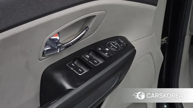 Kia All New Carnival id 3494843 из Кореи 10