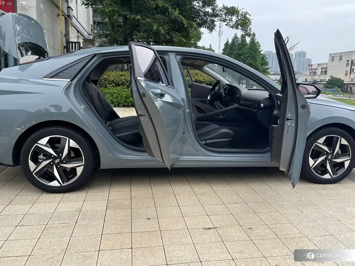 Hyundai Elantra id 4546667 из Китая 10