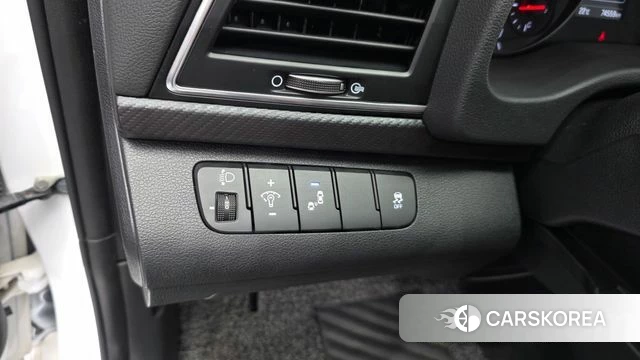 Hyundai Avante AD id 4865627 из Кореи 10