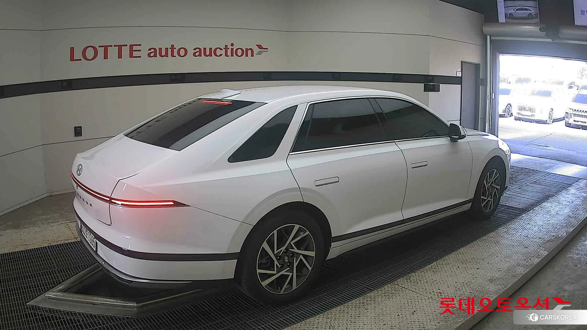 Hyundai Grandeur Hybrid id 4909165 из Кореи 10
