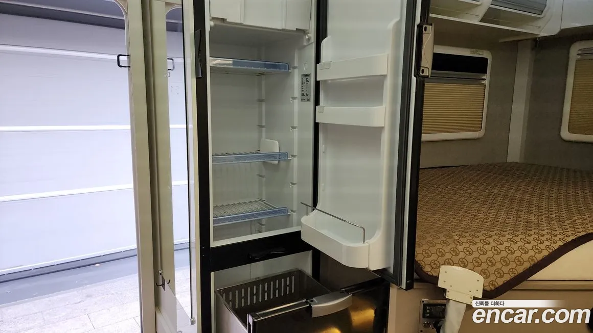 Hyundai Staria id 945802 из Кореи 10