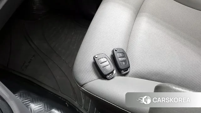 Hyundai The New Grand Starex id 3727898 из Кореи 10