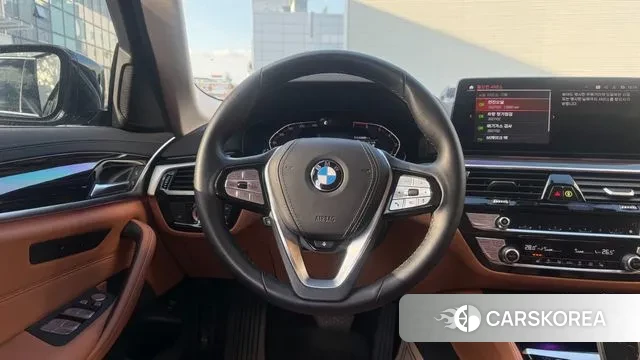 BMW 5 Series (G30) id 3669482 из Кореи 10