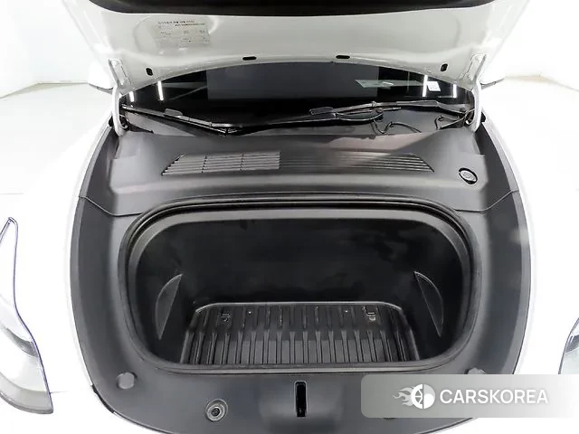 Tesla Model Y id 3406797 из Кореи 10