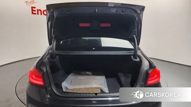 BMW 5 Series (G30) id 3666180 из Кореи 10