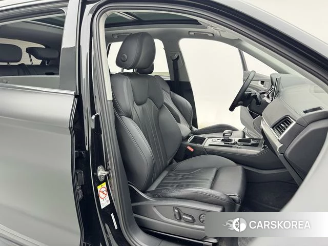 Audi Q5L id 4300066 из Китая 10