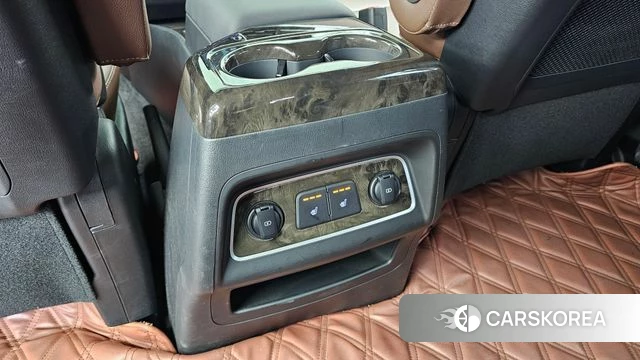 Hyundai The New Grand Starex id 4568198 из Кореи 10
