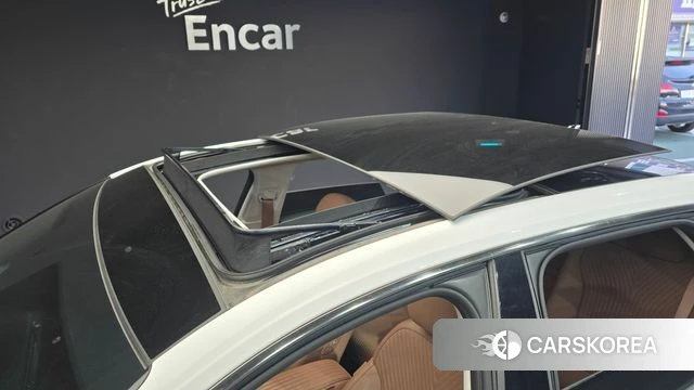 Hyundai Grandeur (GN7) id 3811481 из Кореи 10