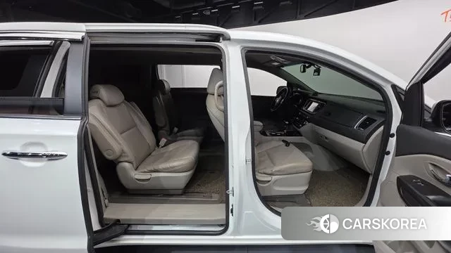 Kia The New Carnival id 3552757 из Кореи 10