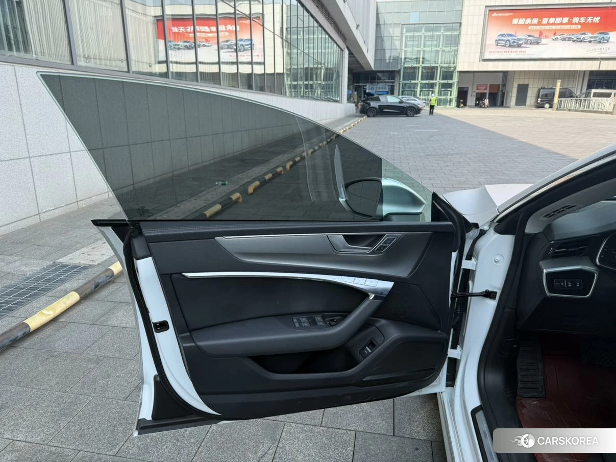 Audi A7 id 4426897 из Китая 10