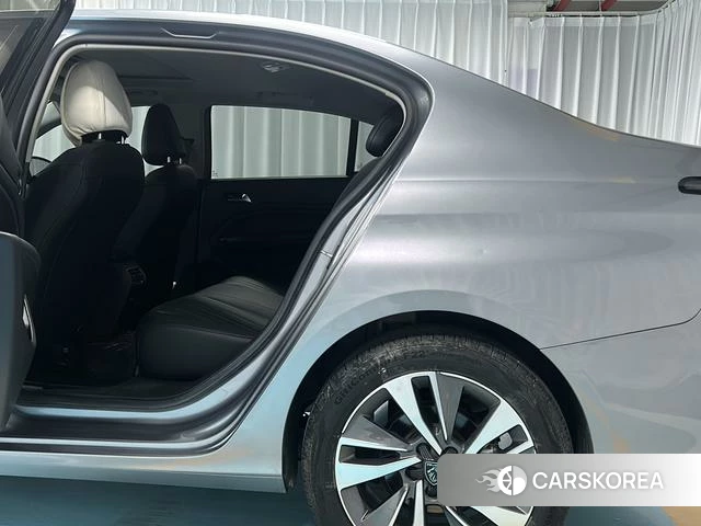 Peugeot 408 id 4235723 из Китая 10