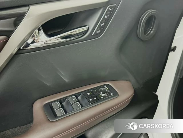 Lexus RX id 4208616 из Китая 10