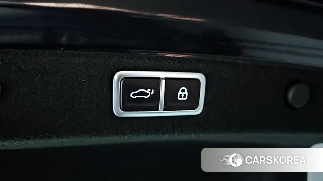 Hyundai Grandeur (GN7) id 3581192 из Кореи 10