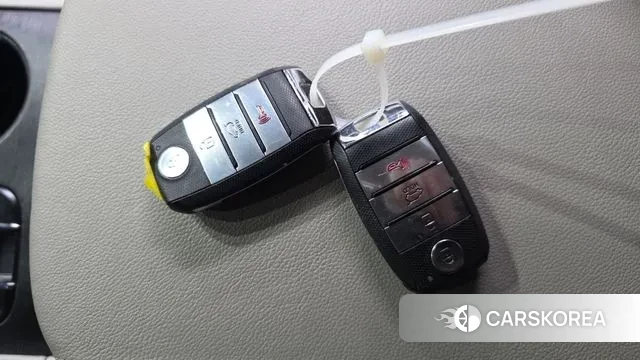 Kia The New Carnival id 3778932 из Кореи 10