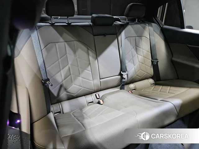 BMW 5 Series (G60) id 4743778 из Кореи 10