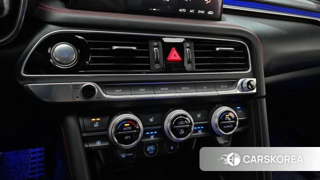 Genesis The New G70 id 4343509 из Кореи 10
