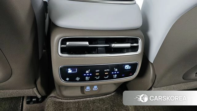 Genesis GV70 id 4700904 из Кореи 10