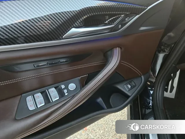 BMW 5 Series (G30) id 3425903 из Кореи 10