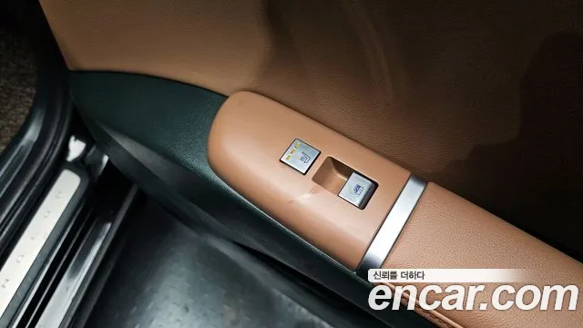 Hyundai Grandeur (GN7) id 2716062 из Кореи 10