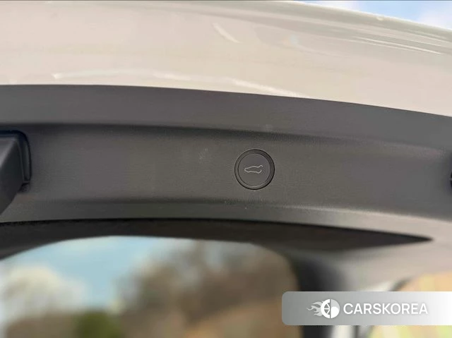 Tesla Model Y id 3838533 из Кореи 10