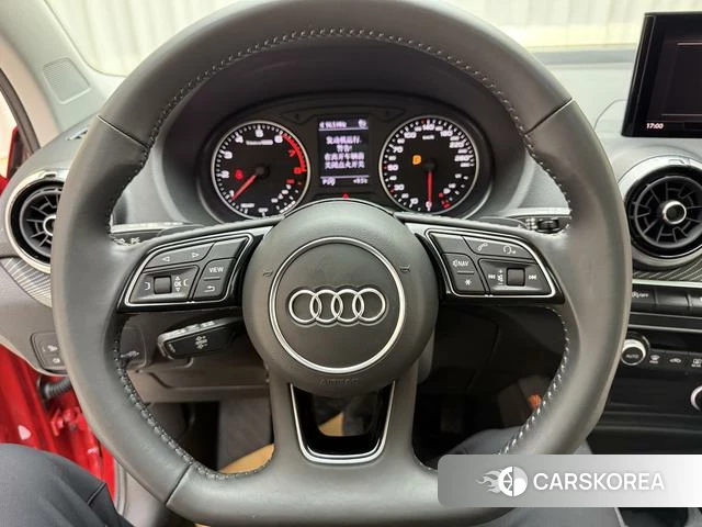 Audi Q2L id 4299422 из Китая 10