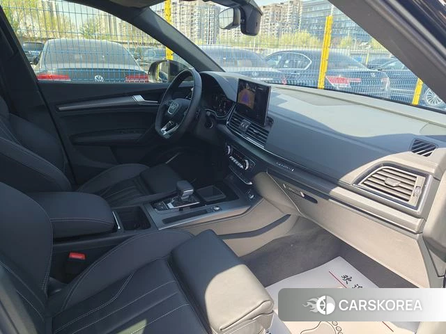 Audi Q5L id 3920685 из Китая 10