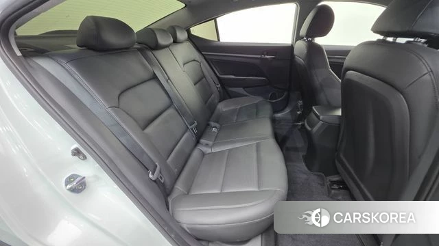Hyundai Avante AD id 4596184 из Кореи 10