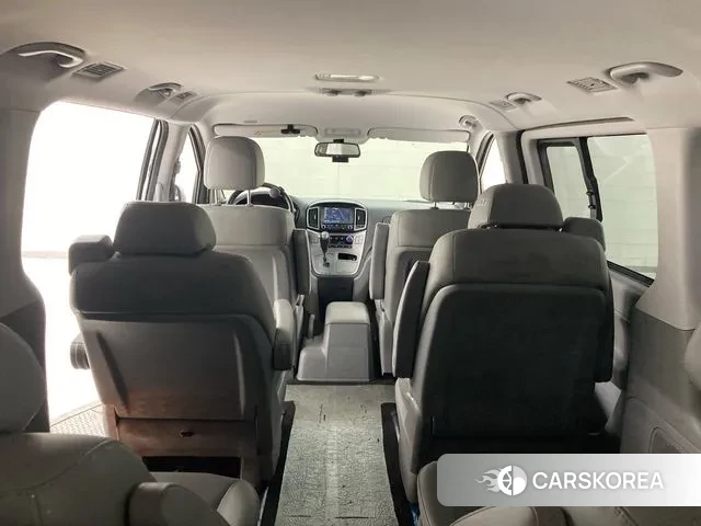 Hyundai The New Grand Starex id 3703599 из Кореи 10