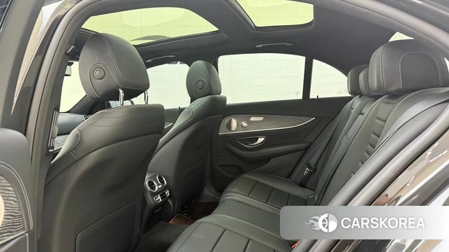 Mercedes-Benz E-Class W213 id 4524744 из Кореи 10