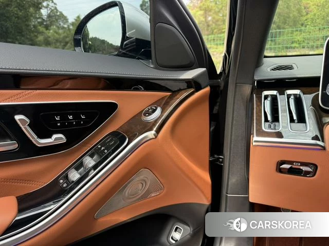 Mercedes-Benz Maybach S-class id 4314336 из Китая 10
