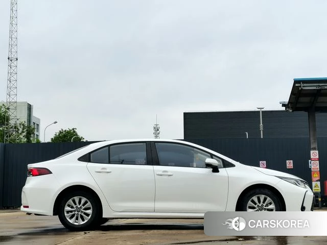 Toyota Corolla id 4257570 из Китая 10