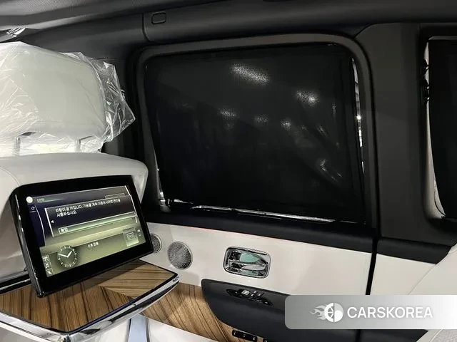 Rolls-Royce Cullinan id 3412824 из Кореи 10