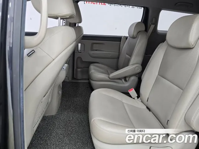 Kia The New Carnival id 2759808 из Кореи 10