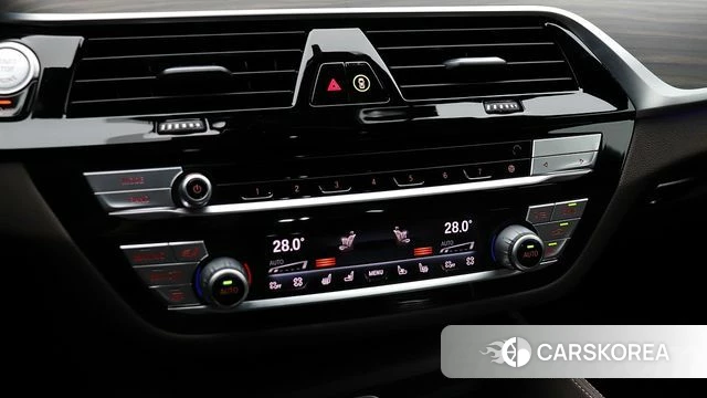 BMW 5 Series (G30) id 3898691 из Кореи 10