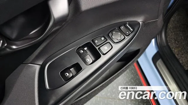 Hyundai Veloster (JS) id 2916779 из Кореи 10