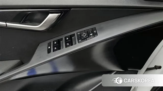 Kia Di Ol Nu Niro id 3524426 из Кореи 10