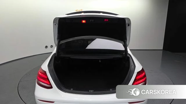 Mercedes-Benz E-Class W213 id 3808069 из Кореи 10