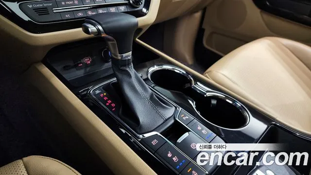 Kia The New Carnival id 2686002 из Кореи 10