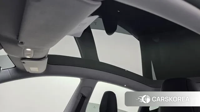 Tesla Model Y id 3571280 из Кореи 10