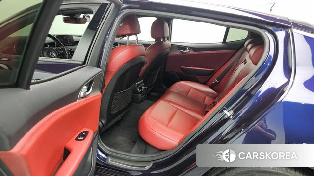 Kia Stinger id 4019642 из Кореи 10