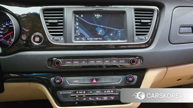 Kia The New Carnival id 4371901 из Кореи 10