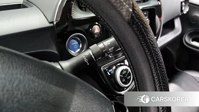 Toyota Prius C id 3374206 из Кореи 10