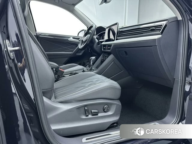 Volkswagen Tiguan L id 4298237 из Китая 10