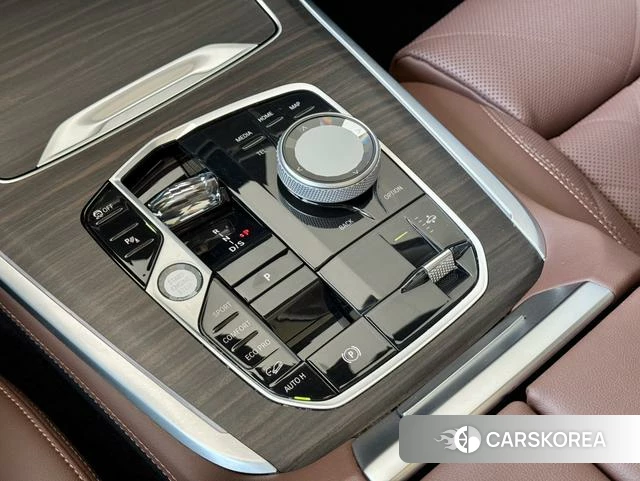 BMW X7 id 4278391 из Китая 10