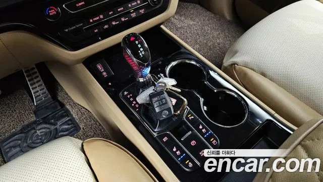 Kia The New Carnival id 2562044 из Кореи 10