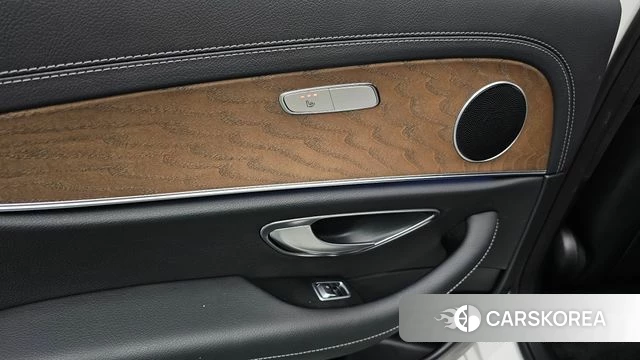 Mercedes-Benz E-Class W213 id 3940821 из Кореи 10