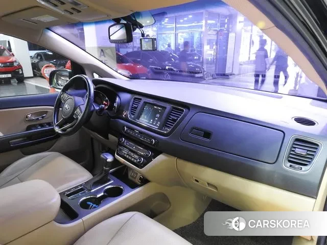 Kia The New Carnival id 3098233 из Кореи 10